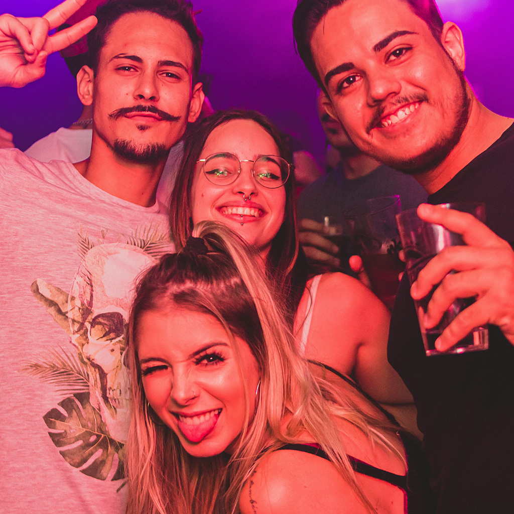 Bonos Descuento para Grupos de Amigos